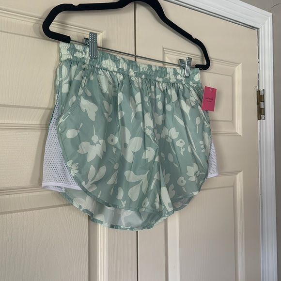 Nwt Kate spade athlete splash mesh inset shorts medium - Picture 3 of 14